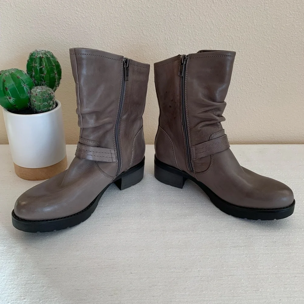Earth Talus Grey Taupe Leather Ankle Boots Woman’s 6B(M)